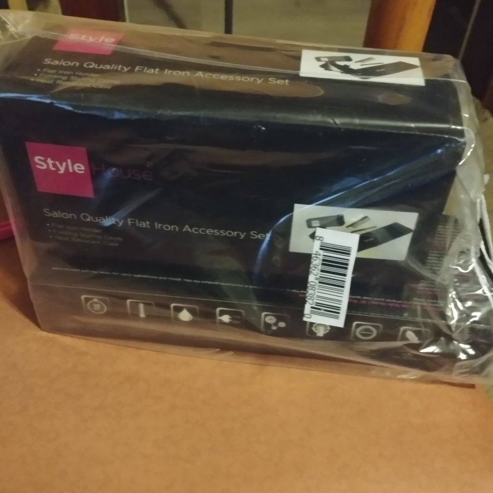 Style House flat iron set